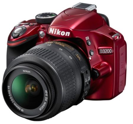 Nikon D3200 En İyi 10 Kamera İçinde