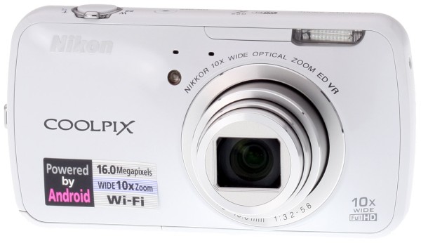 Nikon Coolpix S800c ile Anında Sosyal Ağlara Bağlanın