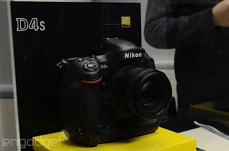 Nikon-D4S-2