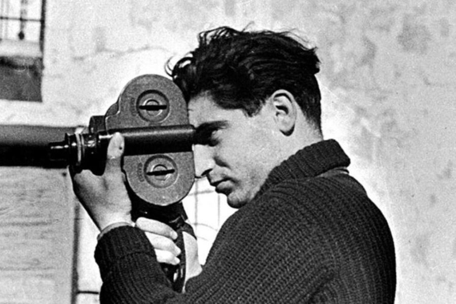 Ünlü Savaş Fotoğrafçısı : Robert Capa