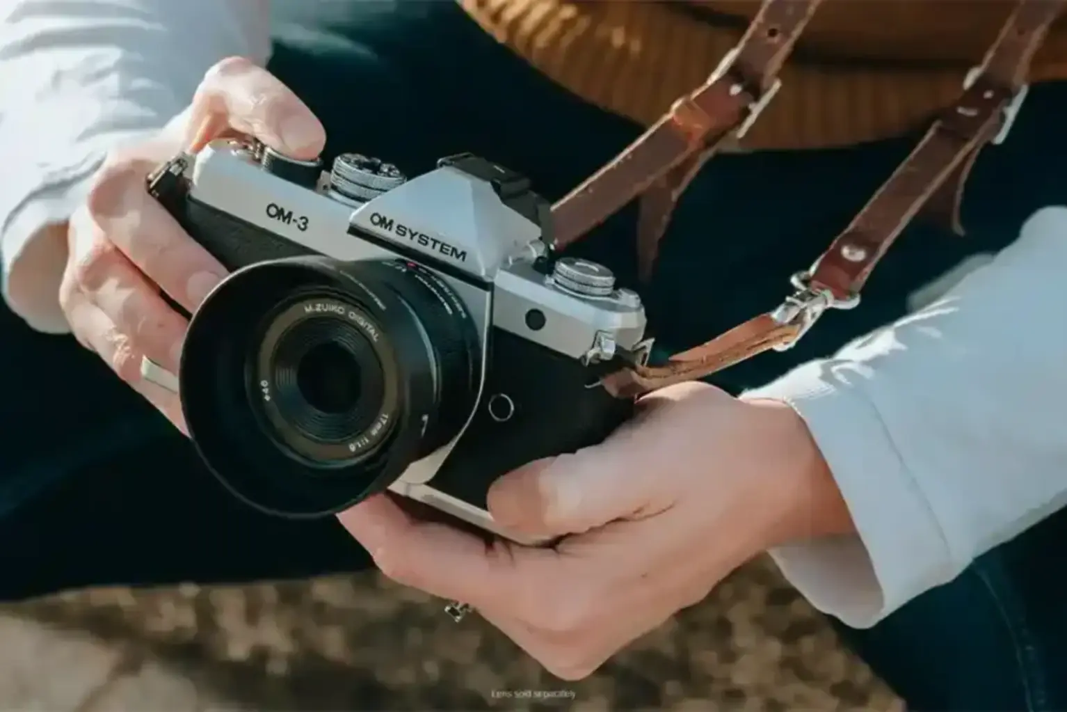 OM System OM-3 Duyuruldu: Stacked 20MP Sensör ve Retro Tasarımla Geliyor