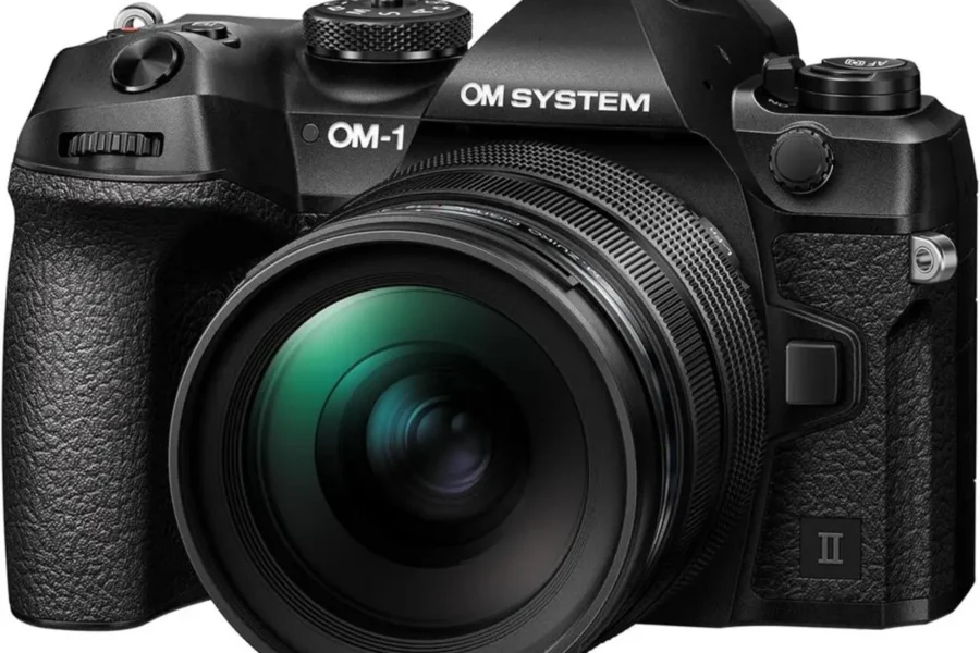 OM System OM-1 Mark II Duyuruldu: Hızlı AF, Gelişmiş Video ve Yeni Sensör