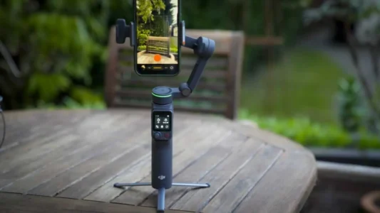 DJI Osmo Mobile 8P Duyuruldu: Uzaktan Kadrajlama ve ActiveTrack 8.0!