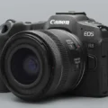 Canon EOS R8 Mark II Sızan Yeni Özellikleri: IBIS, Yeni Sensör ve 4K 60p Uncropped!