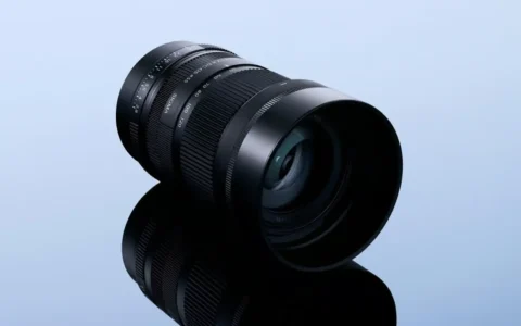 Sigma 50-120mm f/2.8 DC OS Contemporary Tanıtıldı: APS-C İçin İdeal Telefoto Zoom!