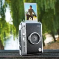 Fujifilm Instax Mini Evo 2 Tanıtıldı: 4.5 İnç Dokunmatik Ekran ve Immersive Movie Özelliği!