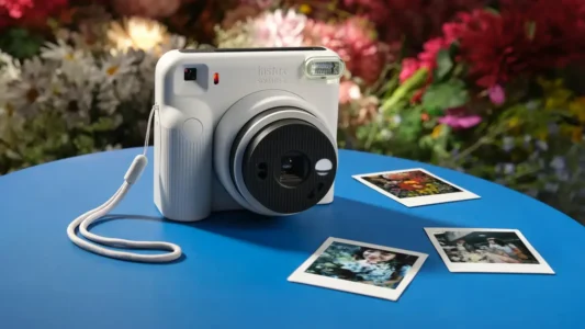 Fujifilm Instax SQUARE 2 Tanıtıldı: Mood Filter Özelliği ve Yenilenen Gövde Tasarımı!
