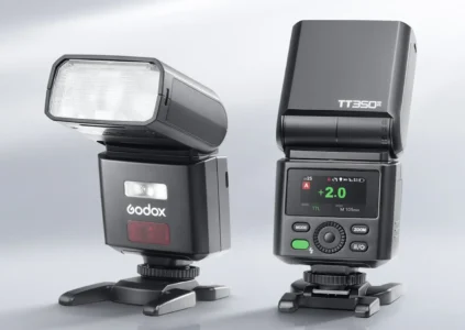 Godox TT350II Thinklite TTL Flaş Tanıtıldı: Renkli Ekran ve Modelleme Işığı ile Yenilendi!